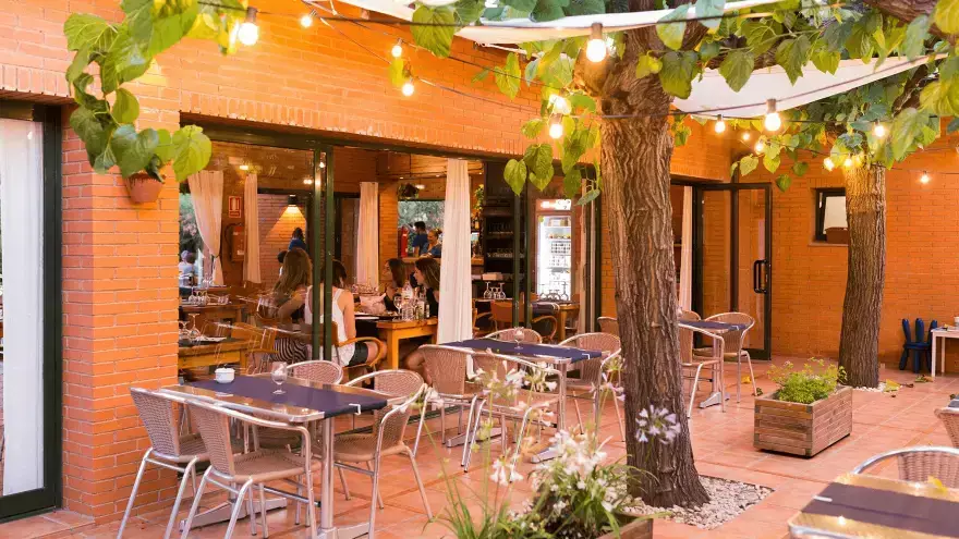 terrasse bar camping La Llosa Espagne