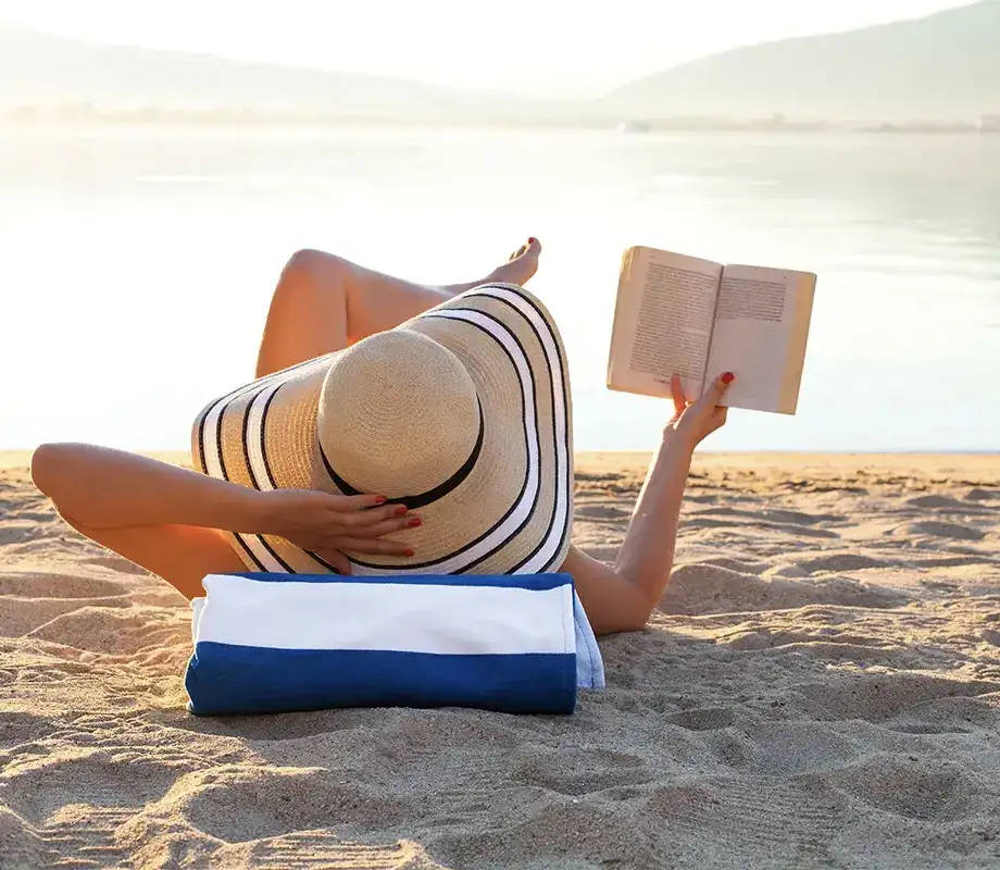 Lecture sur la plage